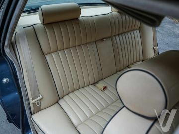 Jaguar XJ (1990) Inside