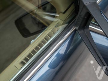 Jaguar XJ (1990) Inside
