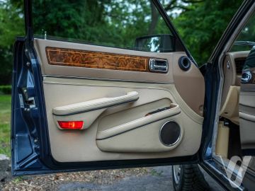 Jaguar XJ (1990) Inside