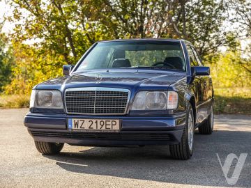 Mercedes-Benz W124 (1995) Outside