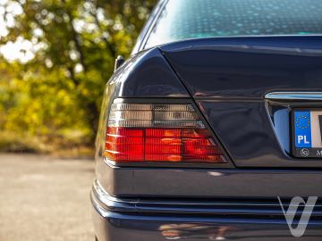 Mercedes-Benz W124 (1995) Outside
