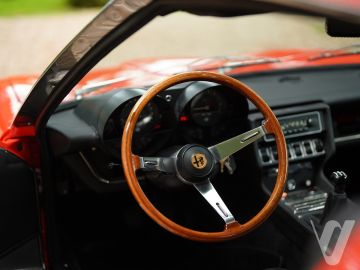 Alfa Romeo Montreal (1972) Wnętrze