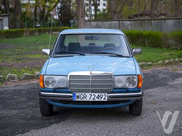 Mercedes-Benz W123 (1981) Zdjęcia z zewnątrz