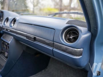 Mercedes-Benz W123 (1981) Wnętrze
