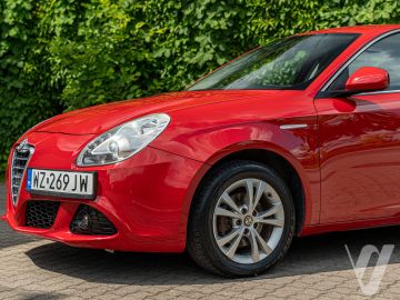 Alfa Romeo Giulietta (2011) Zdjęcia z zewnątrz
