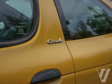 Renault Megane (1996) Zdjęcia z zwenątrz