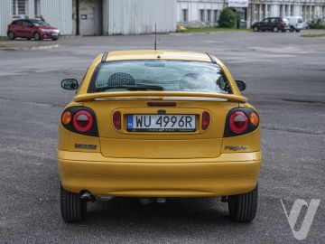 Renault Megane (1996) Zdjęcia z zwenątrz