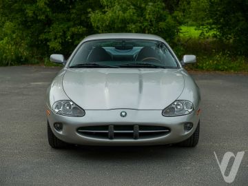 Jaguar XK (1999) Outside