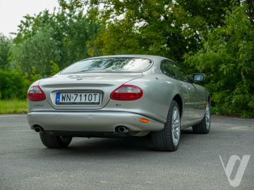 Jaguar XK (1999) Outside