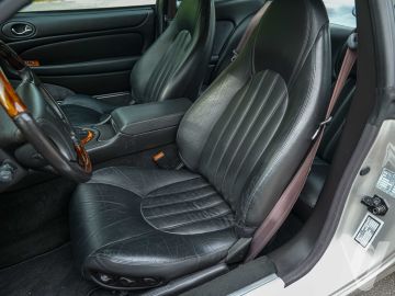Jaguar XK (1999) Inside
