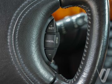Jaguar XK (1999) Inside