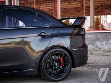 Mitsubishi Lancer Evolution (2008) Zdjęcia z zewnątrz