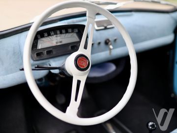 Fiat 500L (1972) Wnętrze