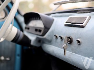 Fiat 500L (1972) Wnętrze