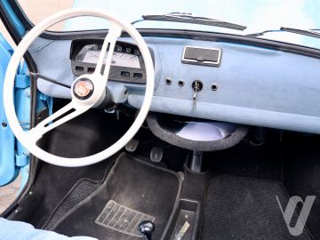 Fiat 500L (1972) Wnętrze