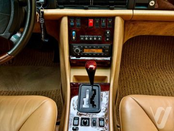 Mercedes-Benz SEL (1990) Wnętrze