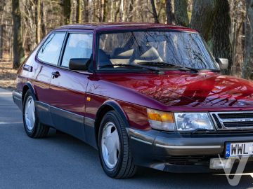 Saab 900 (1993) Zdjęcia z zewnątrz