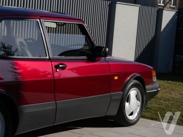 Saab 900 (1993) Zdjęcia z zewnątrz