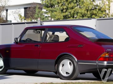 Saab 900 (1993) Zdjęcia z zewnątrz