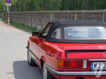 Mercedes-Benz SL (1986) Zdjęcia z zewnątrz