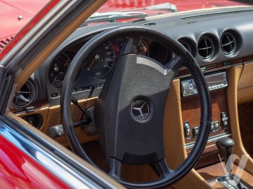 Mercedes-Benz SL (1986) Wnętrze