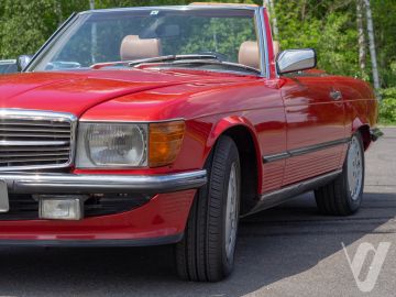 Mercedes-Benz SL (1986) Zdjęcia z zewnątrz