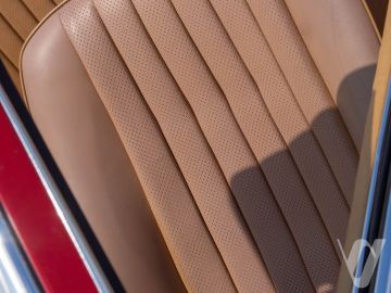 Mercedes-Benz SL (1986) Wnętrze