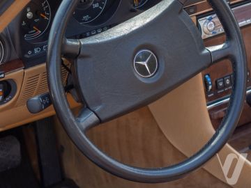 Mercedes-Benz SL (1986) Wnętrze