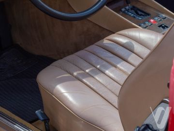 Mercedes-Benz SL (1986) Wnętrze