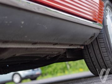 Mercedes-Benz SL (1986) Detale