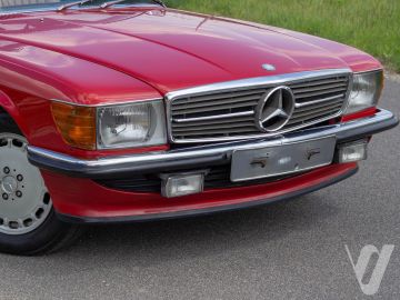 Mercedes-Benz SL (1986) Zdjęcia z zewnątrz