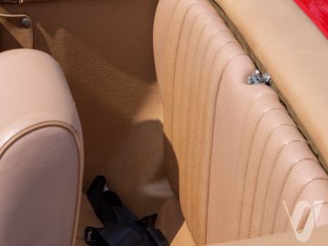 Mercedes-Benz SL (1986) Wnętrze