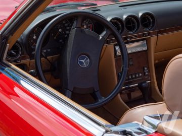 Mercedes-Benz SL (1986) Zdjęcia z zewnątrz