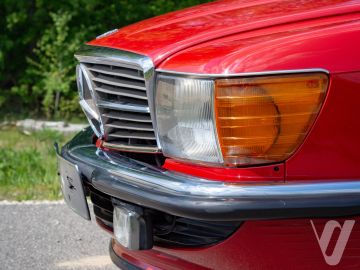 Mercedes-Benz SL (1986) Zdjęcia z zewnątrz