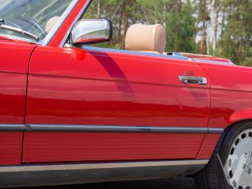 Mercedes-Benz SL (1986) Zdjęcia z zewnątrz