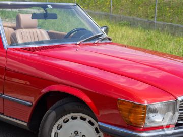 Mercedes-Benz SL (1986) Zdjęcia z zewnątrz