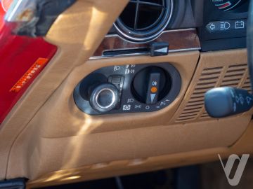 Mercedes-Benz SL (1986) Wnętrze