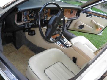 Jaguar XJ (1993) Wnętrze