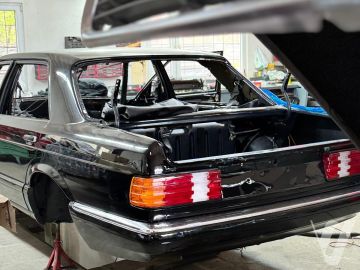 Mercedes-Benz SEL (1990) Detale