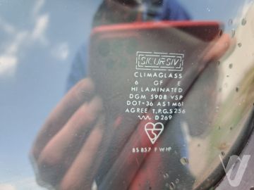 Jaguar XJ (1976) Detale