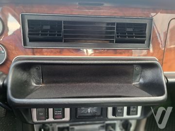 Jaguar XJ (1976) Wnętrze