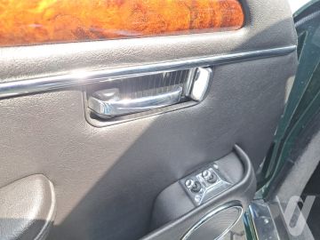 Jaguar XJ (1988) Wnętrze