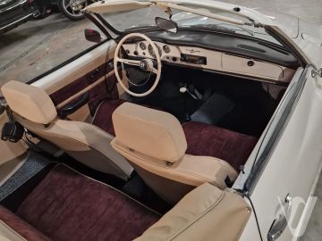 Volkswagen Karmann Ghia (1969) Wnętrze