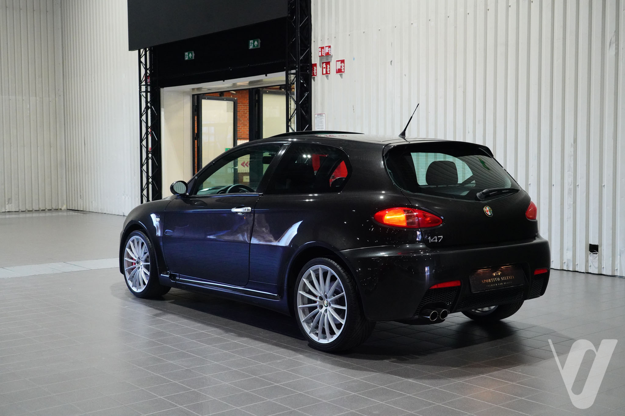Alfa Romeo 147 (2004) zdjęcie główne