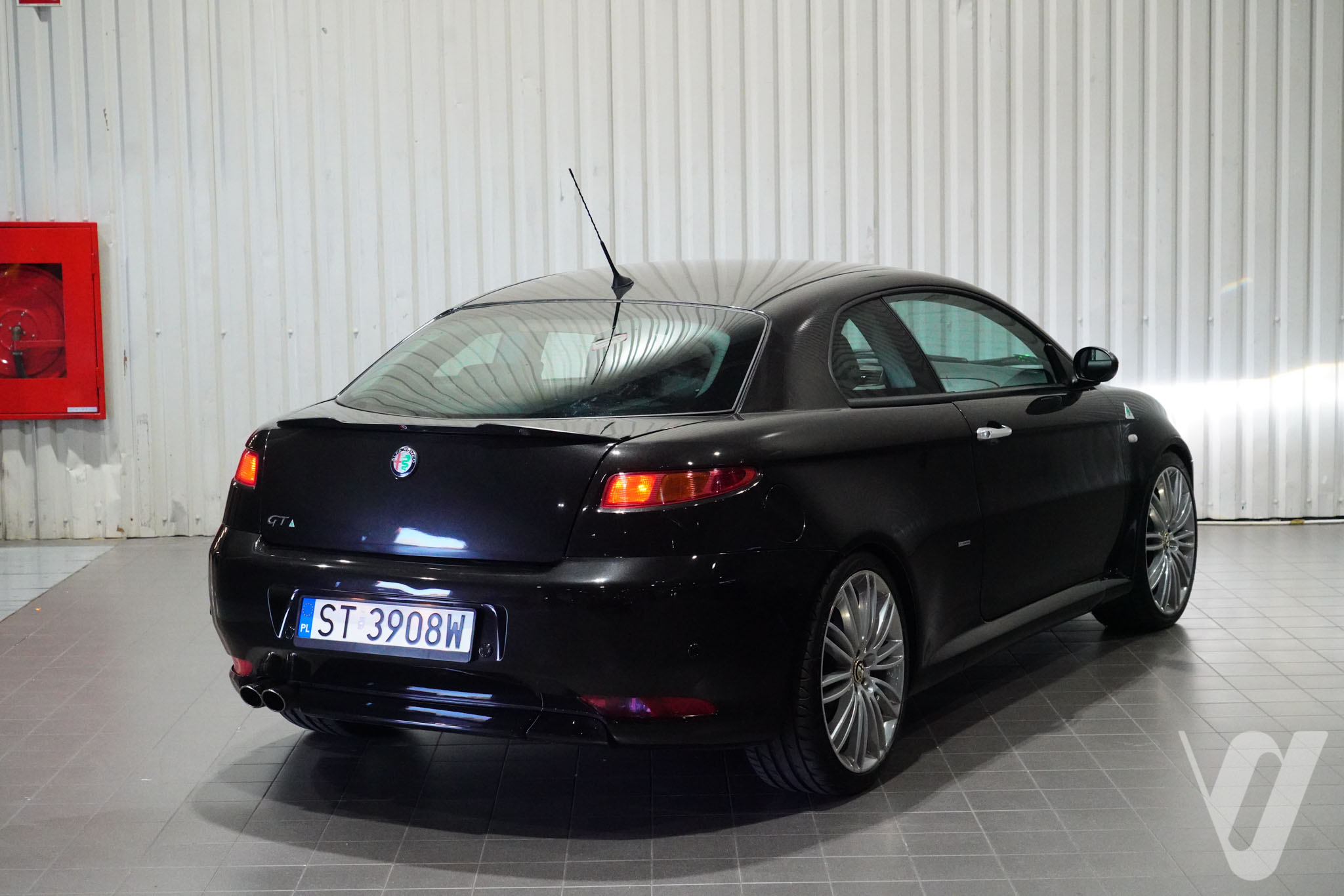 Alfa Romeo 147 (2004) zdjęcie główne