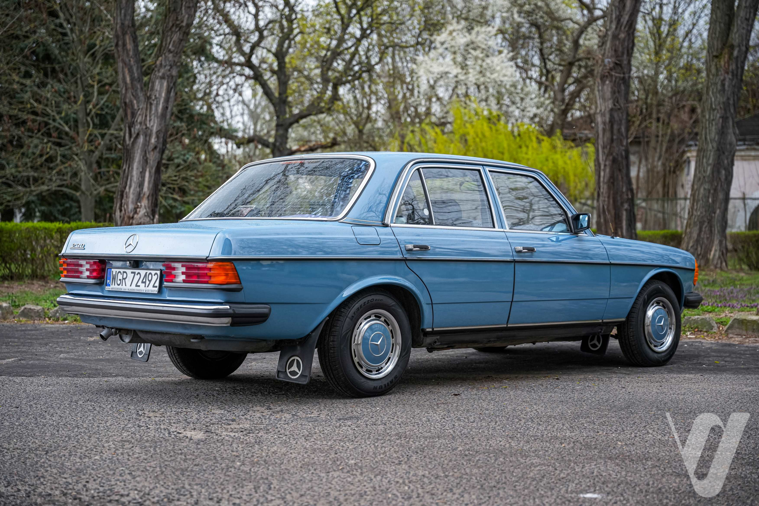 Główne zdjęcie Mercedes-Benz W123 (1981)