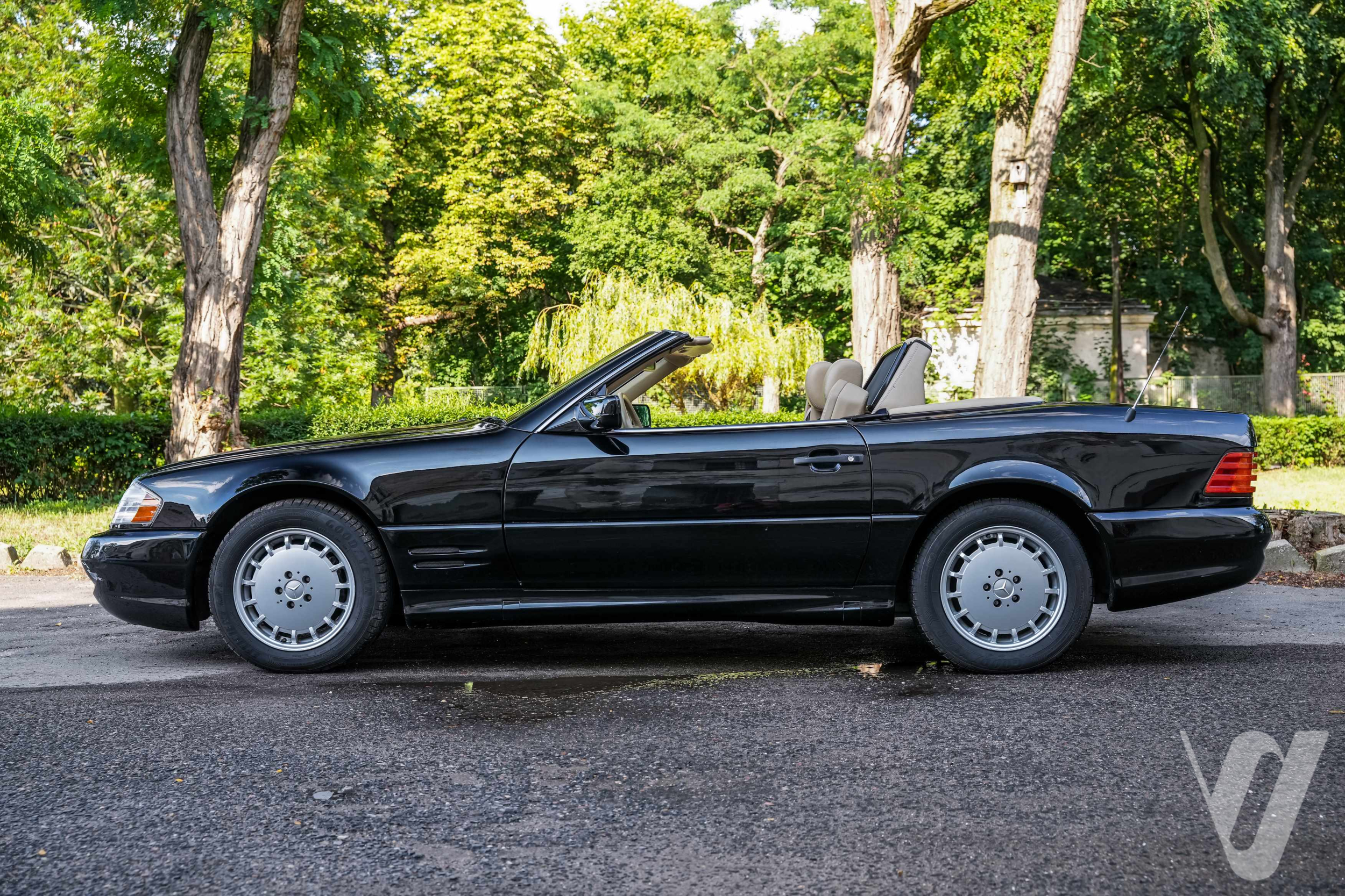 Mercedes-Benz SL (1998) main image